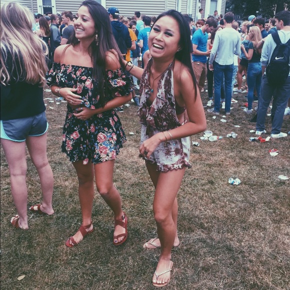 Meet your Posher, Lana - Picture 1 of 2